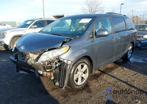 2013 Toyota Sienna Le V6 8 Passenger из США, поврежденный, VIN 5TDKK3DC0DS327672